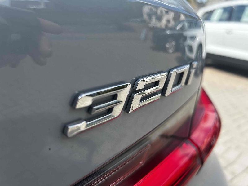 BMW 2.0 320i M Sport Touring 5dr Petrol Auto Euro 6 (s/s) (184 ps)