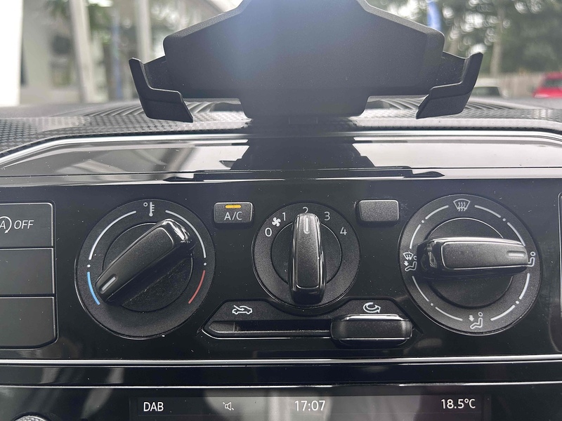 Volkswagen 1.0 up! Hatchback 3dr Petrol Manual Euro 6 (s/s) (65 ps)