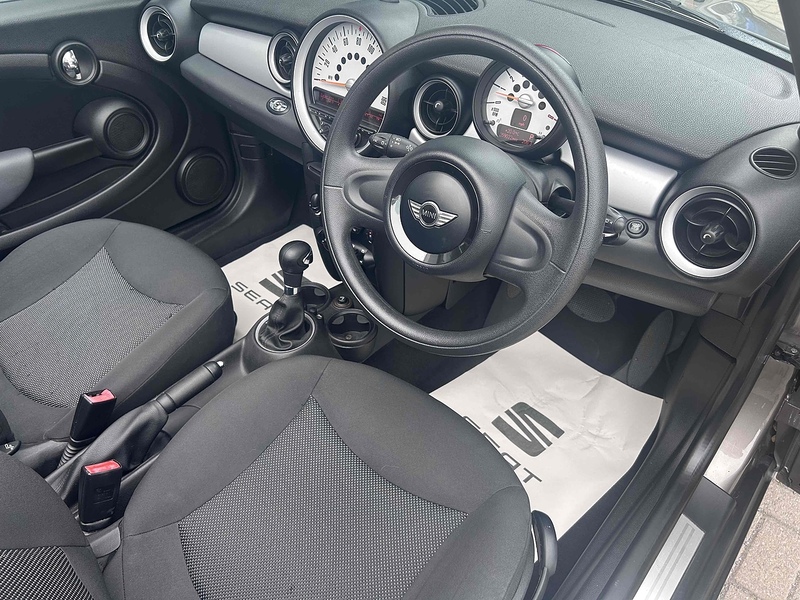 MINI One Convertible Convertible 1.6 Automatic Petrol