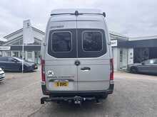 Mercedes-Benz Grand Canyon S Camper (plate not inc)