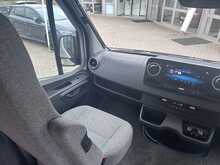 Mercedes-Benz Grand Canyon S Camper (plate not inc)