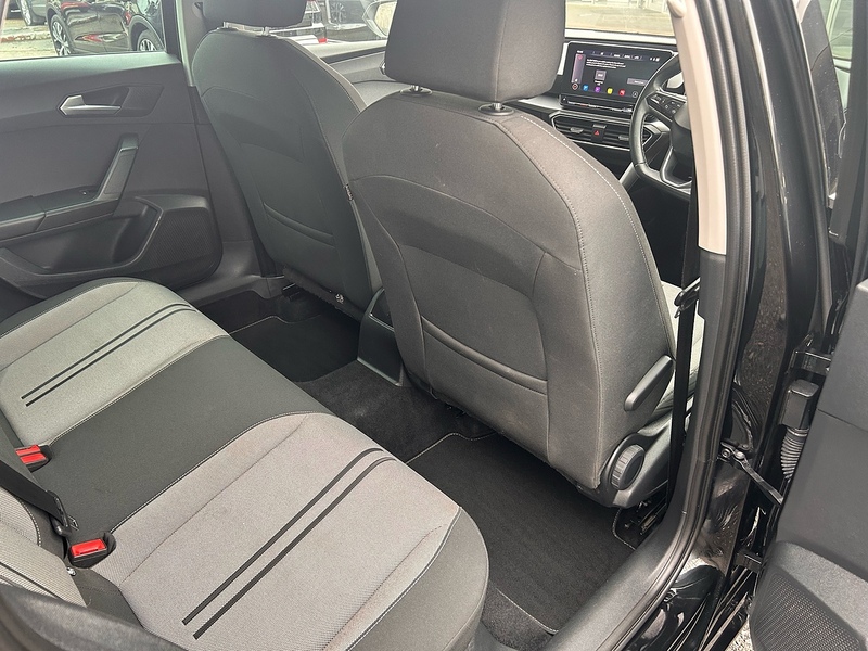 SEAT 1.5 TSI EVO SE Dynamic Hatchback 5dr Petrol Manual Euro 6 (s/s) (130 ps)