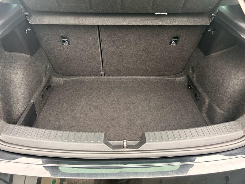 SEAT 1.5 TSI EVO SE Dynamic Hatchback 5dr Petrol Manual Euro 6 (s/s) (130 ps)