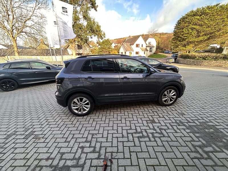 Volkswagen 1.0 TSI Active SUV 5dr Petrol Manual Euro 6 (s/s) (110 ps)