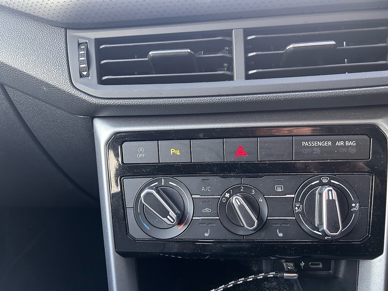 Volkswagen 1.0 TSI Active SUV 5dr Petrol Manual Euro 6 (s/s) (110 ps)