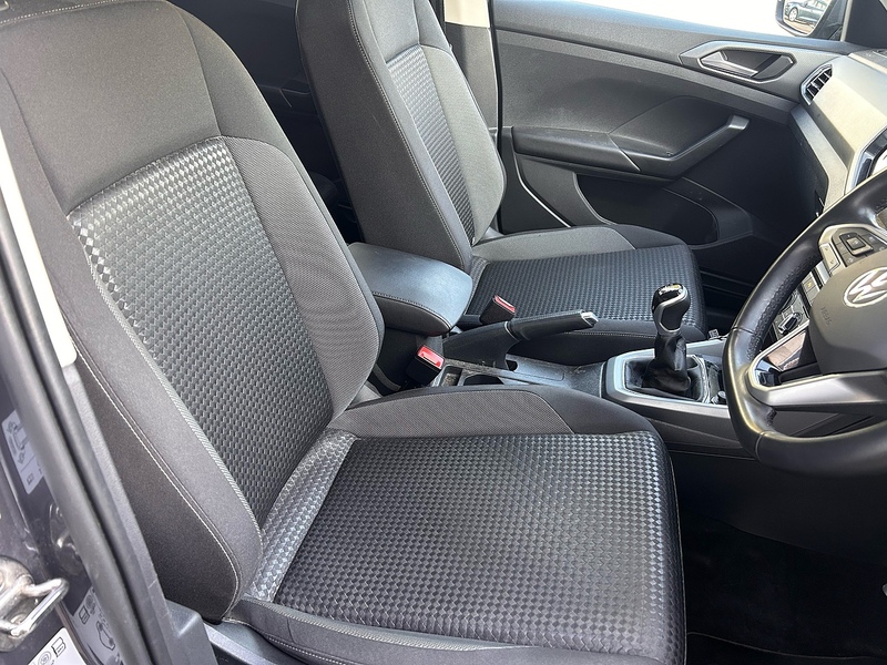 Volkswagen 1.0 TSI Active SUV 5dr Petrol Manual Euro 6 (s/s) (110 ps)