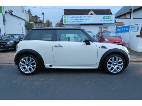 1.6 Cooper D Hatchback 3dr Diesel Manual Euro 4 (110 ps)