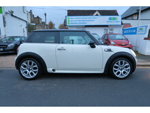 MINI Hatch Cooper D - Thumb 1
