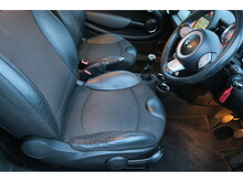 MINI Hatch Cooper D - Thumb 10