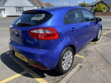 Kia Rio 2 Petrol Automatic - Thumb 2