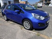 Kia Rio 2 Petrol Automatic - Thumb 0