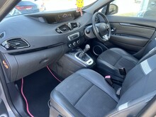 Renault Scenic VVT Dynamique TomTom - Thumb 9