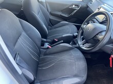 Peugeot 208 VTi Active - Thumb 8