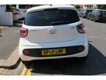 Hyundai i10 Play - Thumb 3
