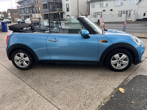 1.5 Cooper Convertible 2dr Petrol Auto Euro 6 (s/s) (136 ps)