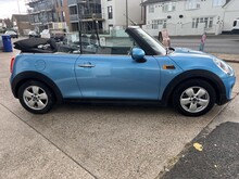 MINI Convertible Cooper - Thumb 2
