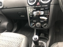 Vauxhall Corsa SE - Thumb 12