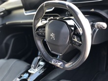 Peugeot 2008 PureTech GT Line - Thumb 8