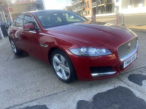 Jaguar XF d Portfolio