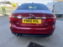 Jaguar XF d Portfolio - Thumb 2