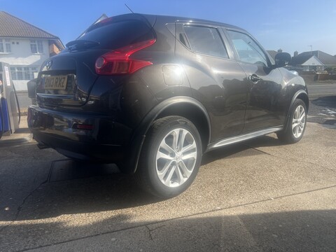1.6 Acenta Premium SUV 5dr Petrol CVT Euro 5 (117 ps)