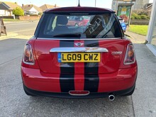MINI Hatch Cooper - Thumb 3