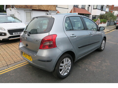 1.3 VVT-i TR Hatchback 5dr Petrol Manual (141 g/km, 85 bhp)