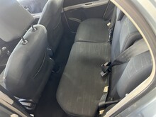 Toyota Yaris VVT-i TR - Thumb 8