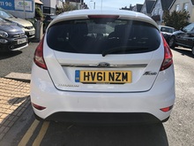 Ford Fiesta Titanium - Thumb 3
