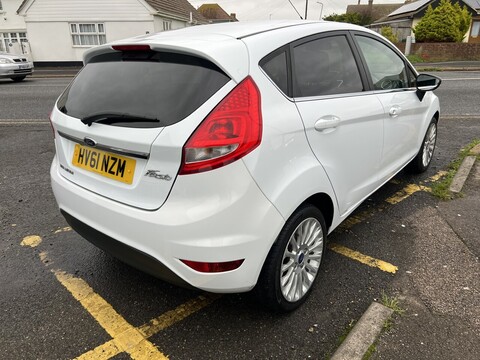 1.6 Titanium Hatchback 5dr Petrol Manual (134 g/km, 118 bhp)