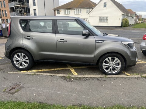 1.6 CRDi Connect Plus SUV 5dr Diesel Manual Euro 5 (126 bhp)