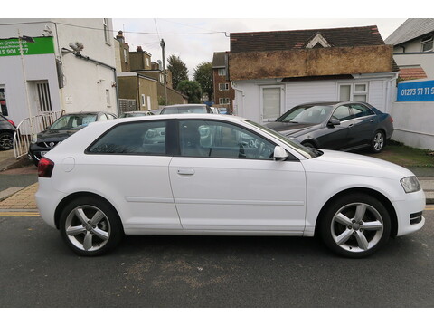 1.6 Technik Hatchback 3dr Petrol Manual Euro 5 (102 ps)