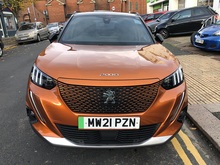 Peugeot E-2008 GT - Thumb 7