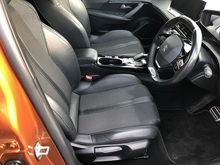 Peugeot E-2008 GT - Thumb 9