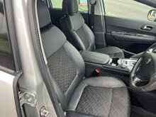 Peugeot 3008 BlueHDi Allure - Thumb 8