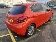 Peugeot 208 PureTech Allure - Thumb 2