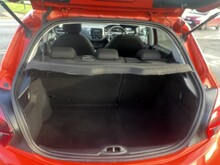 Peugeot 208 PureTech Allure - Thumb 8