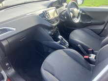 Peugeot 208 PureTech Allure - Thumb 12