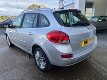 Renault Clio VVT Dynamique TomTom Automatic - Thumb 3