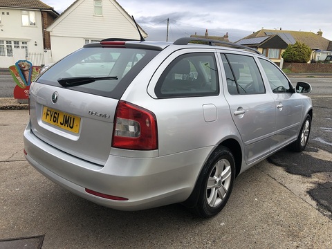 1.6 TDI SE Estate 5dr Diesel Manual Euro 5 (105 ps)