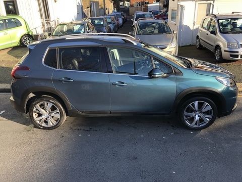 1.2 PureTech Allure SUV 5dr Petrol Manual Euro 6 (s/s) (110 ps)