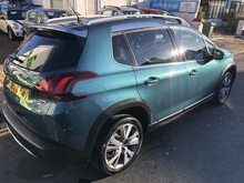 Peugeot 2008 PureTech Allure - Thumb 3