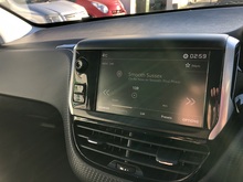 Peugeot 2008 PureTech Allure - Thumb 11