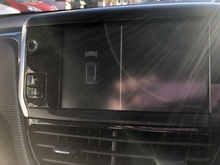 Peugeot 2008 PureTech Allure - Thumb 12