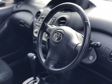 Toyota Yaris VVT-i T Spirit Automatic - Thumb 5