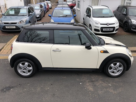 One Hatchback 1.4 Manual Petrol