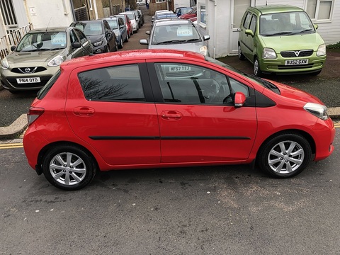 1.33 Dual VVT-i TR Hatchback 5dr Petrol Manual Euro 5 (101 ps)