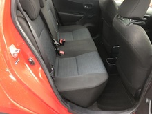 Toyota Yaris Dual VVT-i TR - Thumb 10