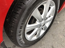 Toyota Yaris Dual VVT-i TR - Thumb 11