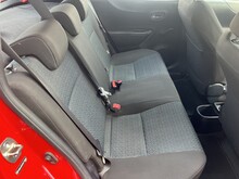 Toyota Yaris Dual VVT-i TR - Thumb 9